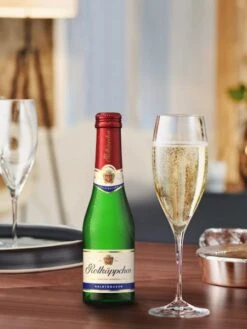 Rotkäppchen Sekt Halbtrocken -Getränkeladen 4504070535 4400066903547 03.jpg